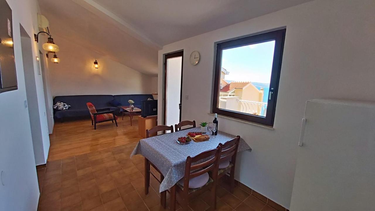 Apartment Roscic Omiš Exterior foto
